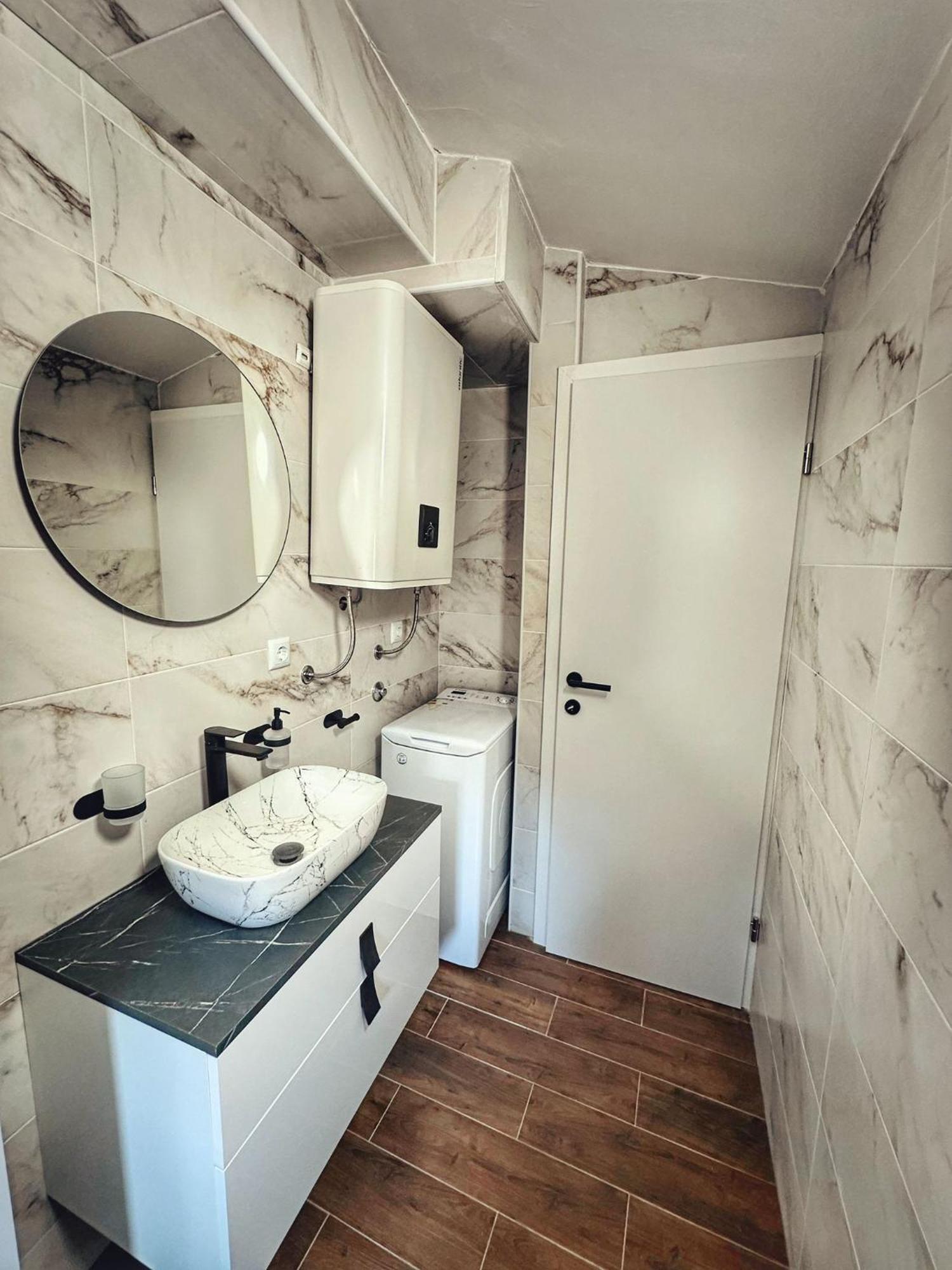 Knezevic Apartments ツリクヴェニツァ エクステリア 写真